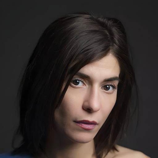 Лубна Азабаль avatar