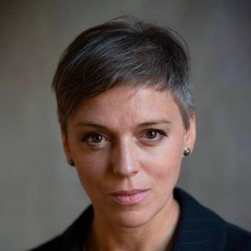 Нелли Уварова avatar